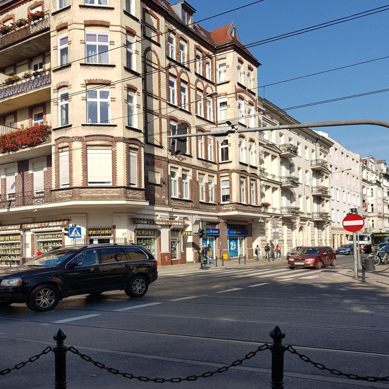 شقة بوزنان  في Very Berry - Garbary 27 - Apartament Z Balkonem, Old City, Check In 24H المظهر الخارجي الصورة